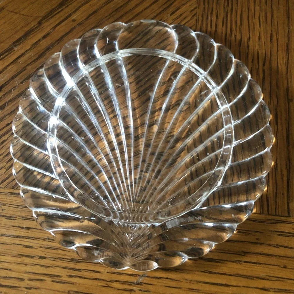 Vintage Art Deco Clear Lucite Coaster
